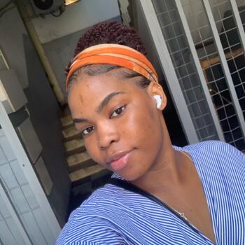 Babysitter em Sintra: Rhadija