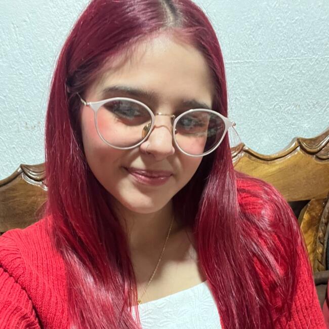 Niñera en Cartago: Isabella