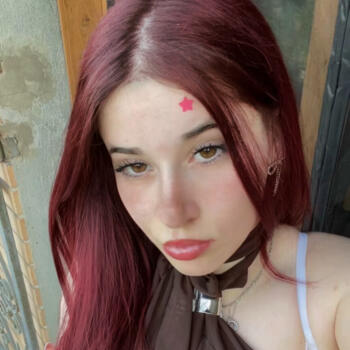 Babysitter Pianoro: Annika