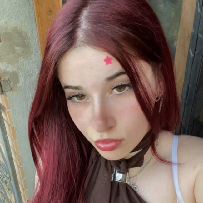 Babysitter in Pianoro: Annika