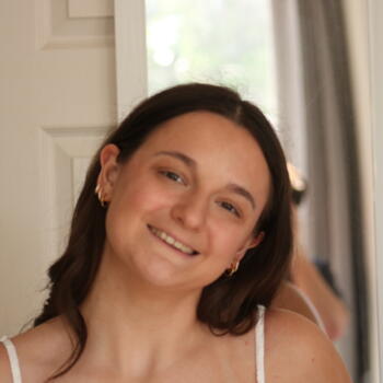 Babysitter in Lake Hopatcong: Anna