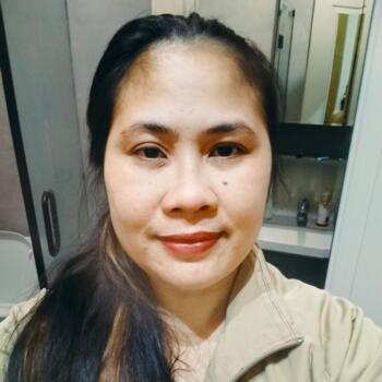 Babysitter in Dubai: Almae
