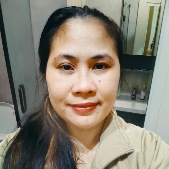 Babysitter in Dubai: Almae