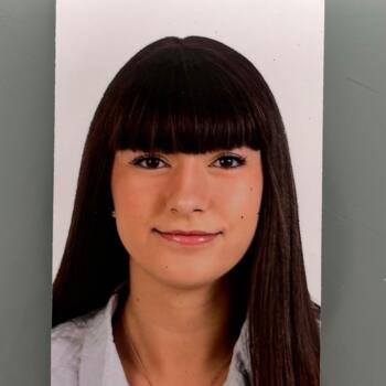 Babysitter in Zaragoza: Candela
