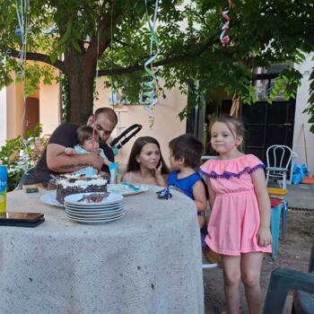 Babysitting job in Ellend: babysitting job Viktória