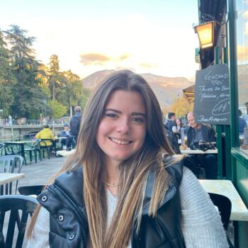 Baby-sitter La Grand-Croix: Sara