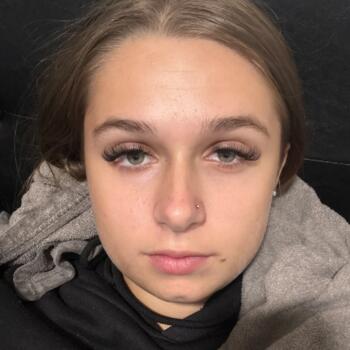 Babysitter Brisbane: Brianna