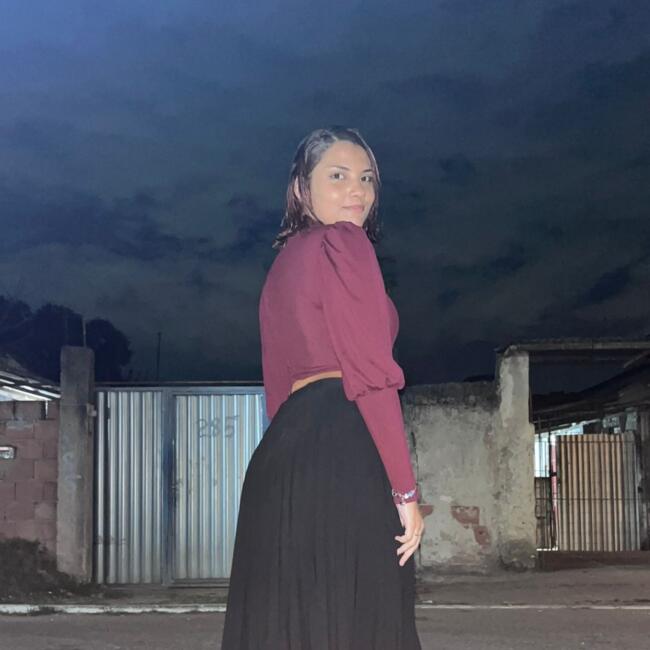 Babysitter in Magé: Lauiza
