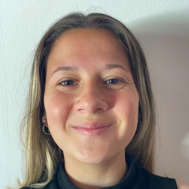 Babysitter in Salinas: Pilar