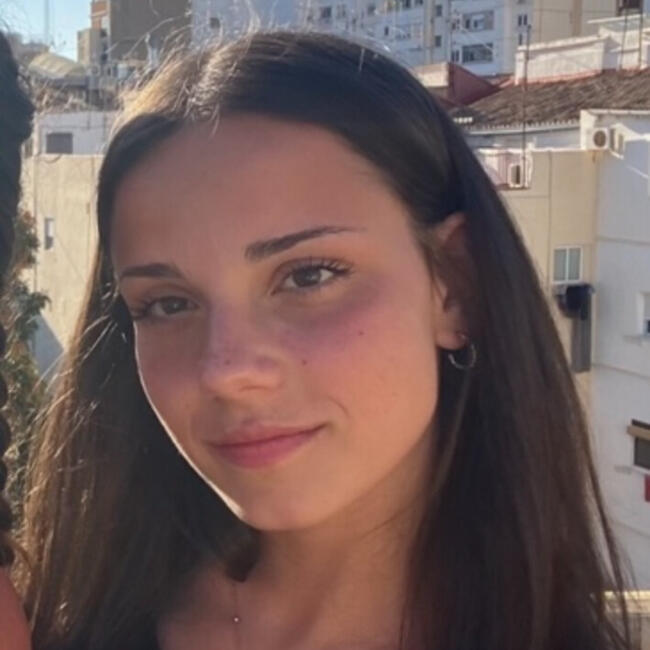 Babysitter in Rome: Giada