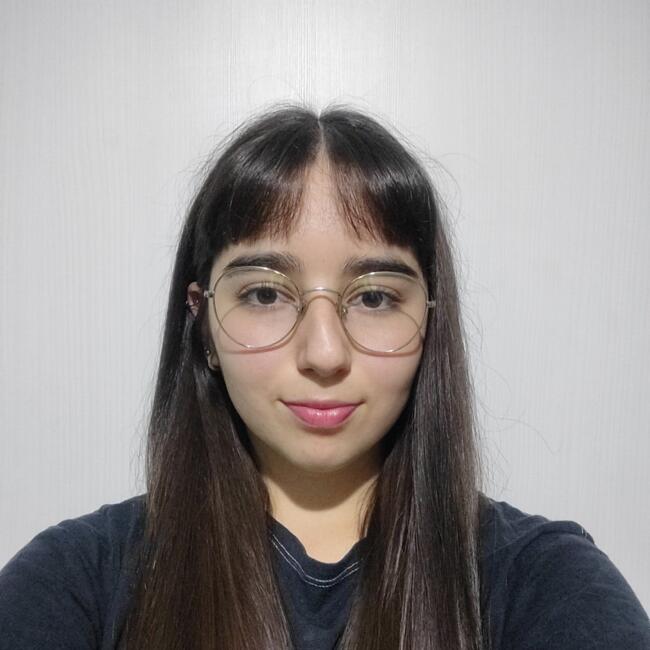 Babysitter in Almirante Brown: Julia