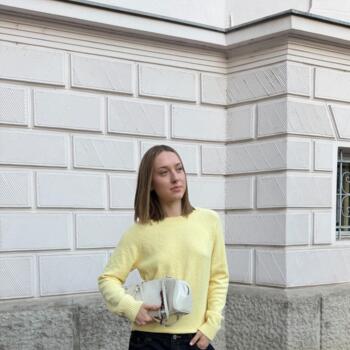 Babysitter in Ljubljana: Mina
