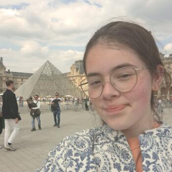 Babysitter in Haacht: Jente