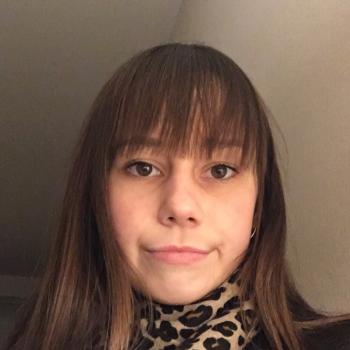 Baby-sitter Neuville-en-Ferrain: Elisa