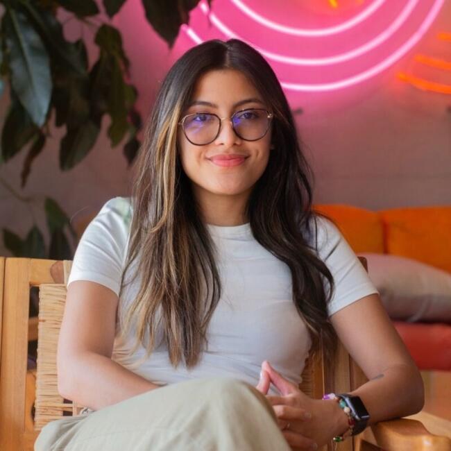 Babysitter in Medellín: Sahara