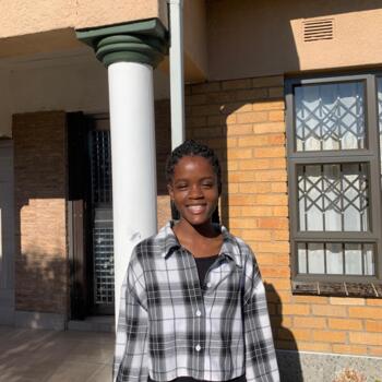 Babysitter Newcastle: Banele