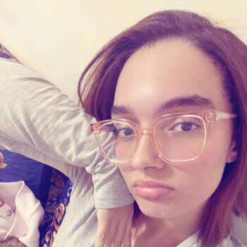 Babysitter in Nanterre: Ines