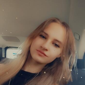 Babysitter in Vilyaka: Andželika