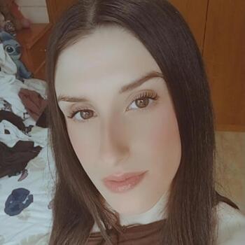 Nanny Torrejón de Velasco: Elena