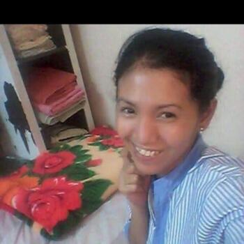 Babysitter in Manila: Lenie