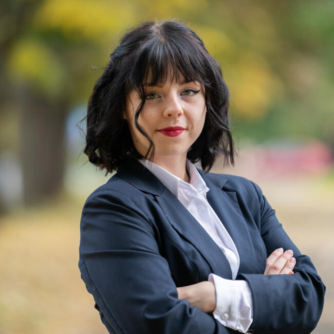 Babysitter in Szeged: Málna
