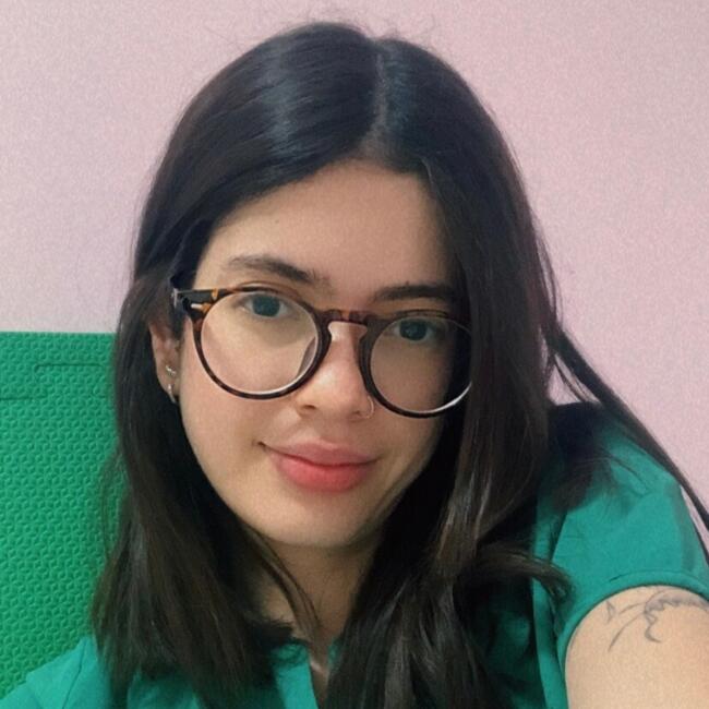 Babá em Itajaí: Maria isabel