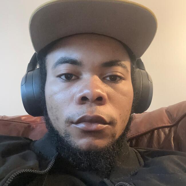 Babysitter in Gatineau: Manu