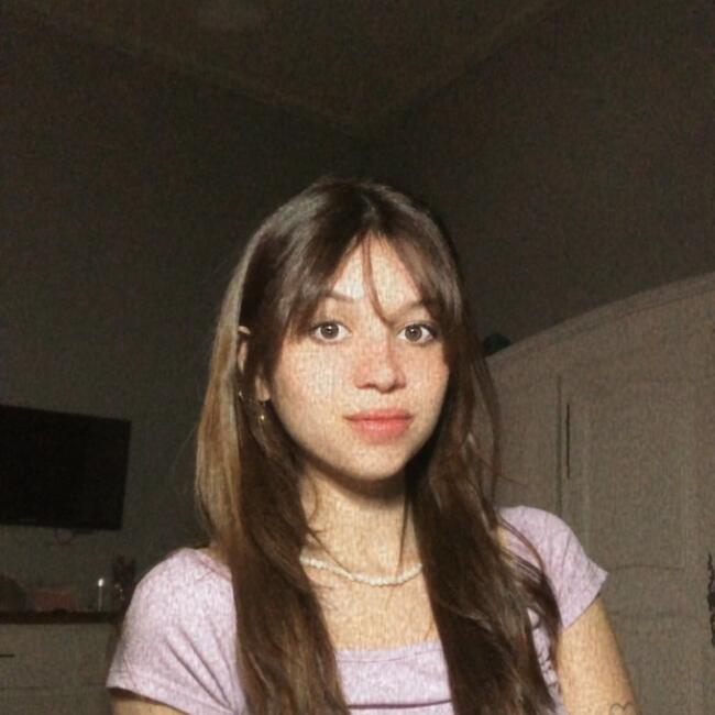 Babysitter in La Plata: Delfina