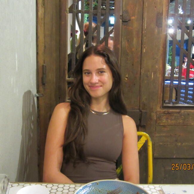 Nanny in Lyon: Jasmin