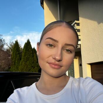 Babysitter in Lyon: Louna