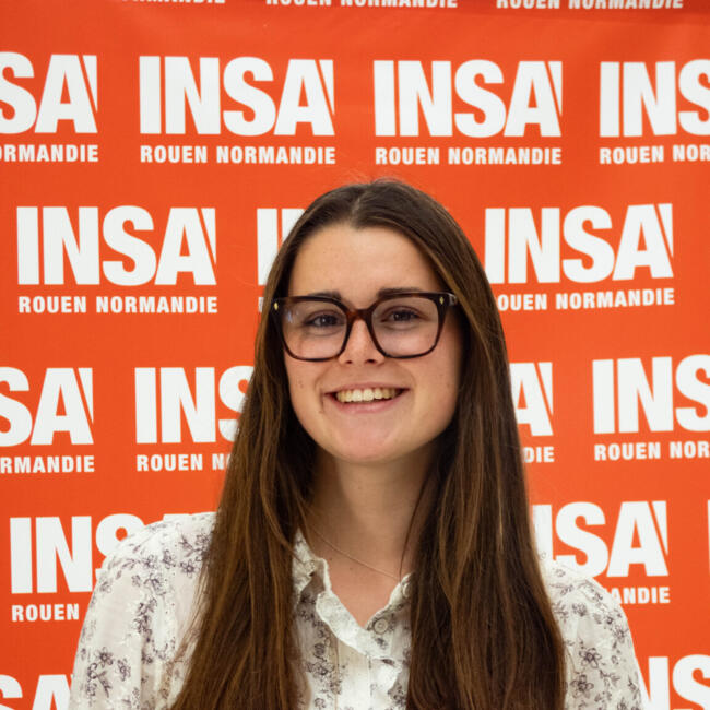 Babysitter in Darnétal: Justine