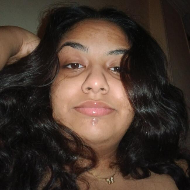 Babysitter in Cairo: Jomana