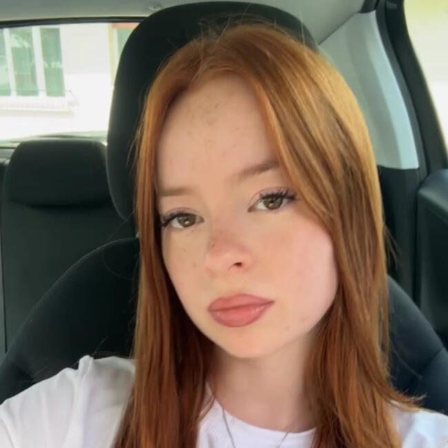 Babysitter in Fay-aux-Loges: Maelis