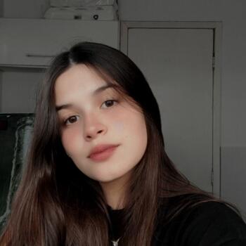 Babysitter in Curitiba: Thaemy