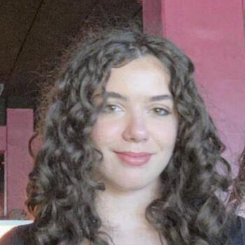 Babysitter in Chambly: Louise