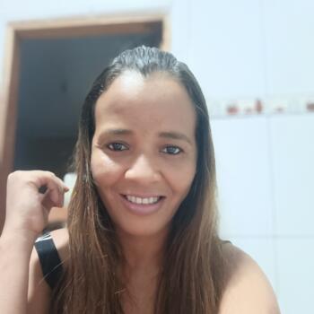 Babysitter in Ibotirama: Simone