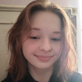 Babysitter in Fort Smith: Alyson