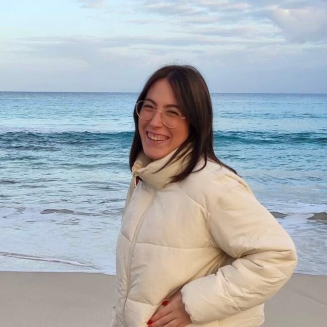 Baby-sitter in Grono: Eva