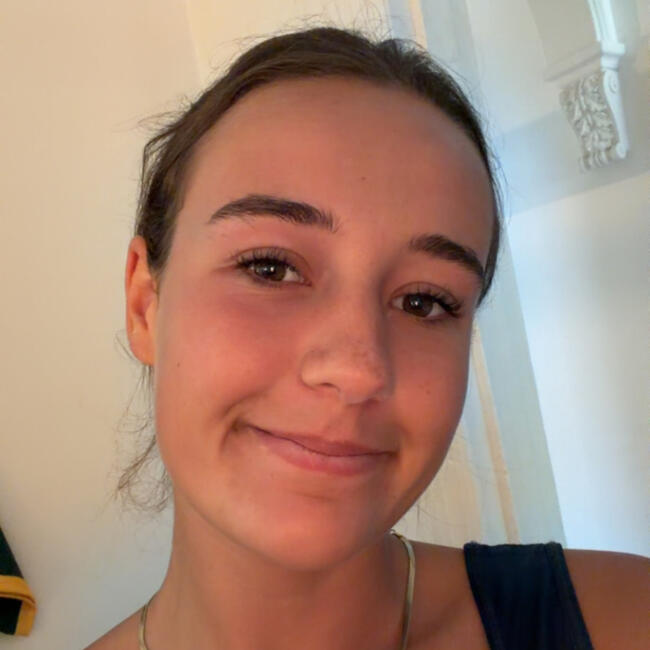 Babysitter in Sydney: Charlotte