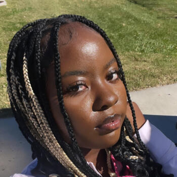 Babysitter in Upper Marlboro: Abbie