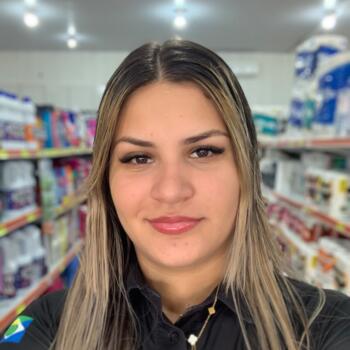 Babysitter in Juína: Karla fabiana