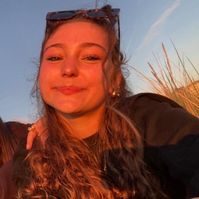 Babysitter in Meerhout: Lilith