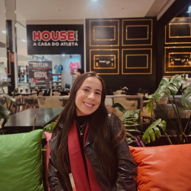Babysitter in Canoas: Kathiely
