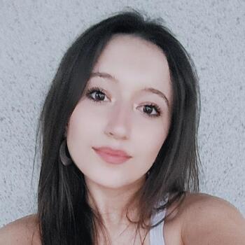 Babysitter em Vila Real: Maria