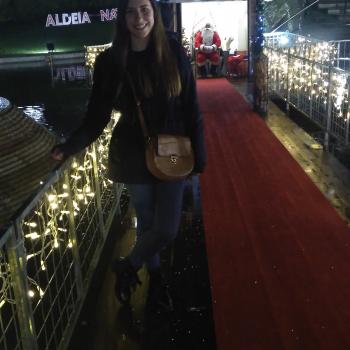 Babysitter Valongo: Adriana