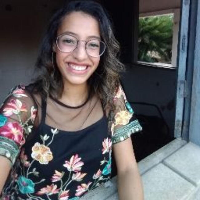 Babysitter in Brasília: Milena