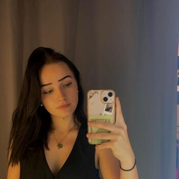 Babysitter in Saint-Cyprien (Pyrénées-Orientales): Sarah