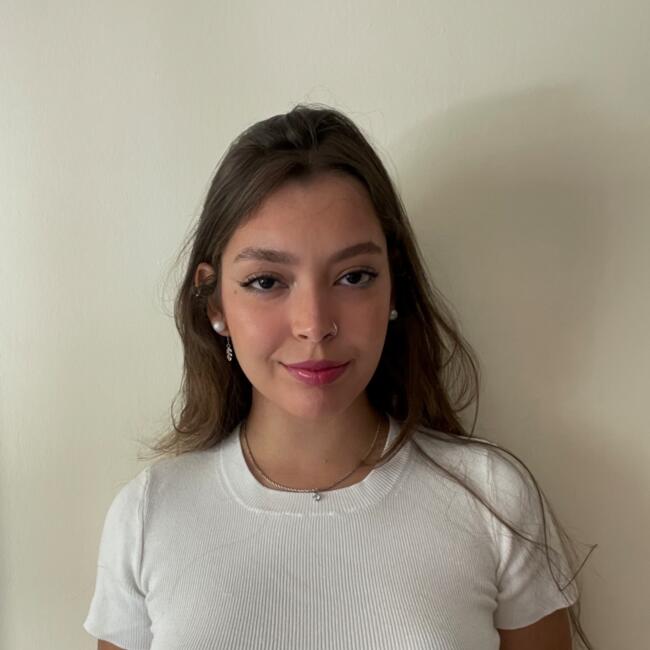 Babysitter em Setúbal: Annelyse