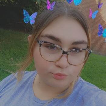 Babysitter in Houdeng-Goegnies: Lorena