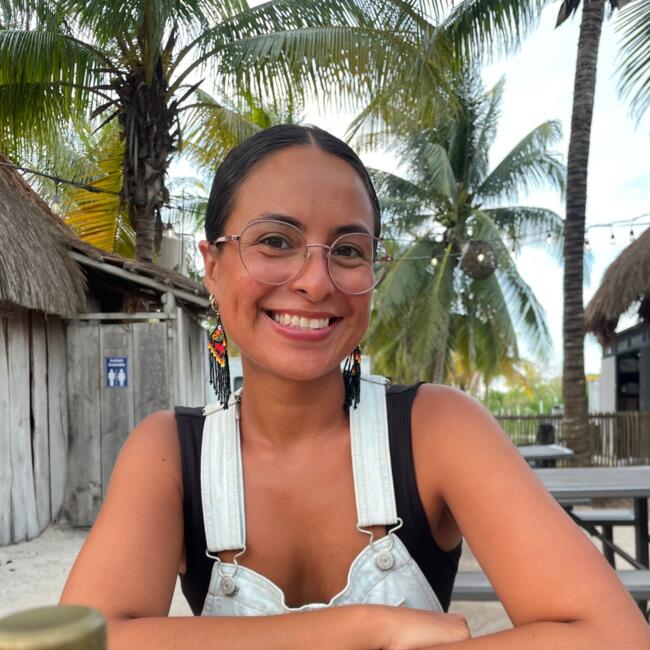 Babysitter in Tulum: Yael